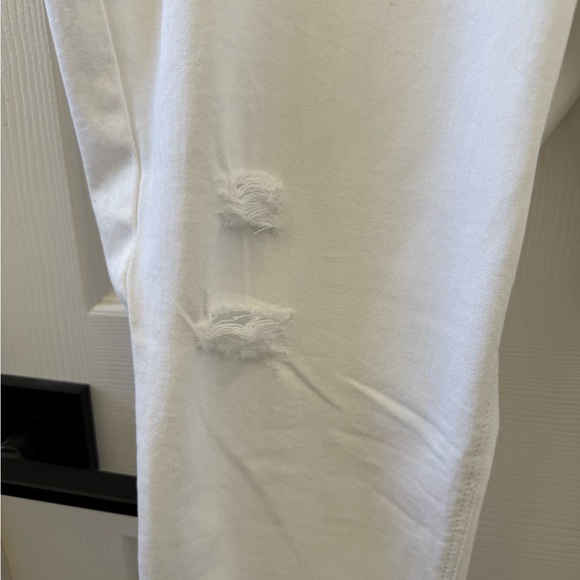 Old Navy Women's White Skinny Jeans - Picture 4 of 6